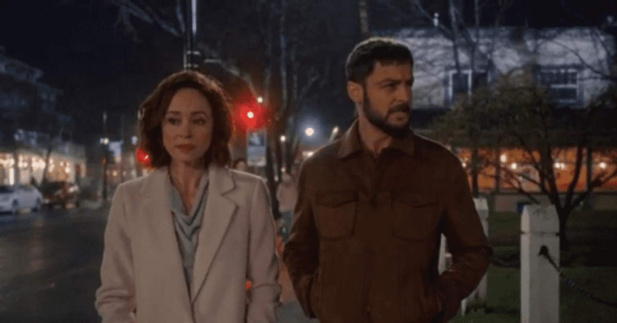 Elizabeth (Autumn Resser) and Ben (Tyler Hynes) in 'Always Amore' (Hallmark)