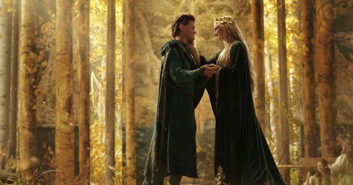 Robert Aramayo as Elrond and Morfydd Clard as Galadriel in 'The Lord of the Rings: The Rings of Power' (Amazon Studios)