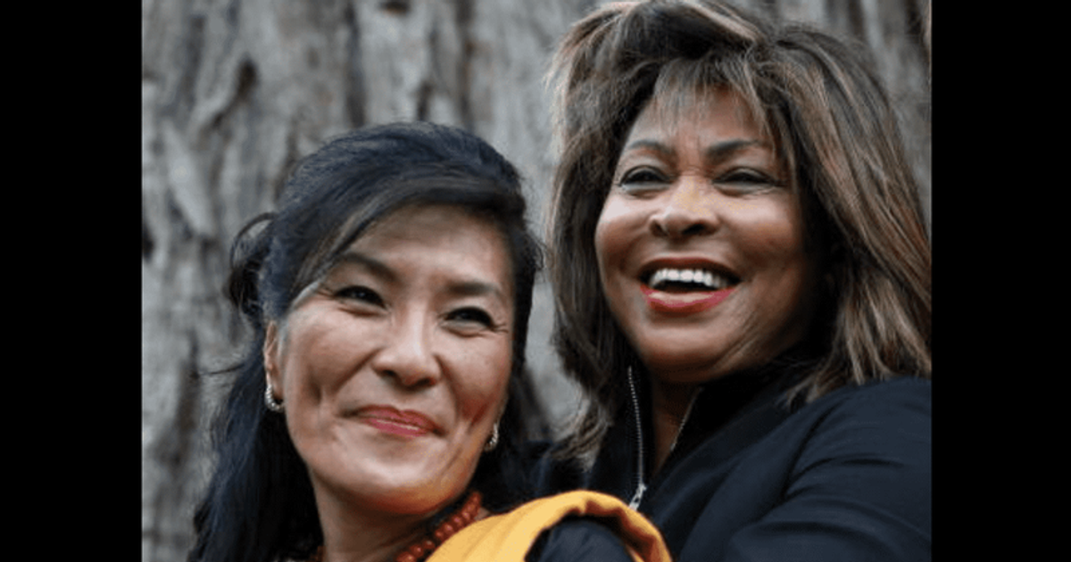 Dechen Shak-Dagsay (L) and Tina Turner were close friends and collaborated on multiple music albums (Miguel Villagran/Getty Images)