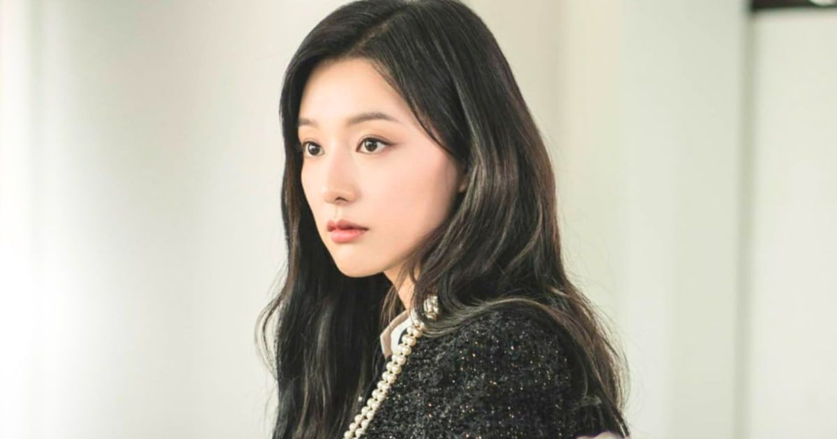 Kim Ji-won as Hong Hae-in in a still from 'Queen of Tears' (tvN)