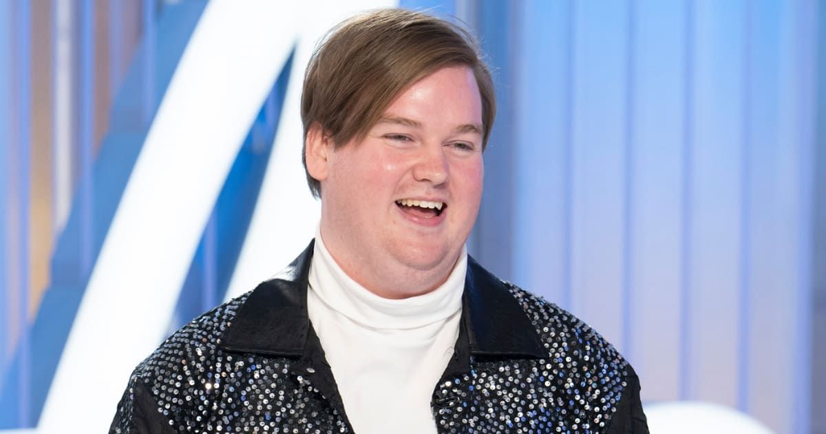 'American Idol' Season 22 contestant Reagan Mills is a licensed hair professional (ABC)