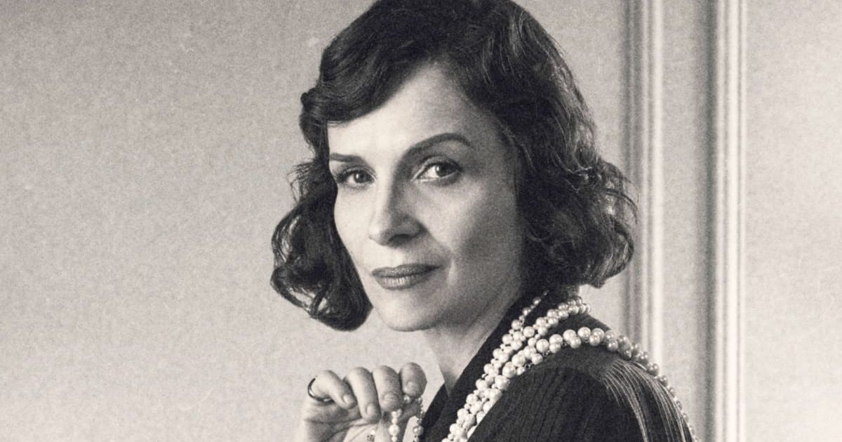Juliette Binoche as Coco Chanel in a still from 'The New Look' (@Apple TV+)