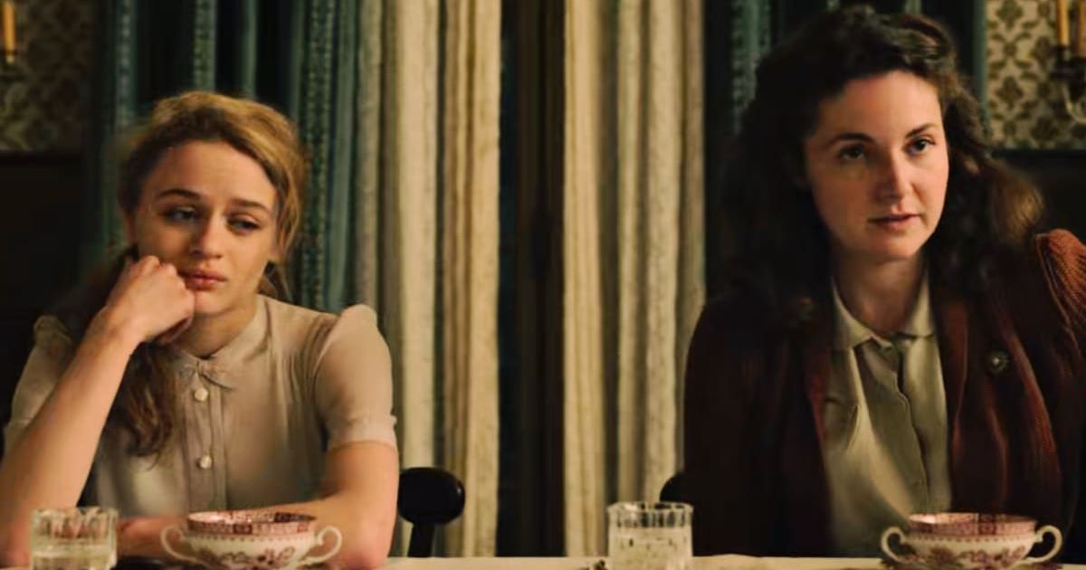 Bella (Eva Feiler) arrives at the Kurc home with some distressing news in 'We Were the Lucky Ones' Episode 1 (@Hulu)