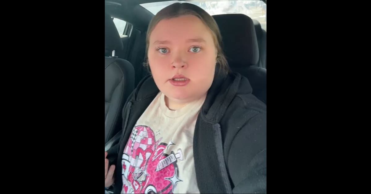 'Mama June' star Honey Boo Boo defends herself on TikTok live video (TikTok/@lanaaaaaa.0)