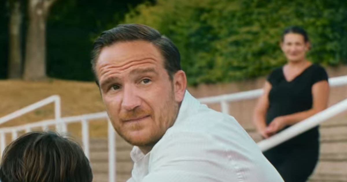 In the finale episode of 'Crooks', Charly and Hassan decide to forgive each other (@Netflix)