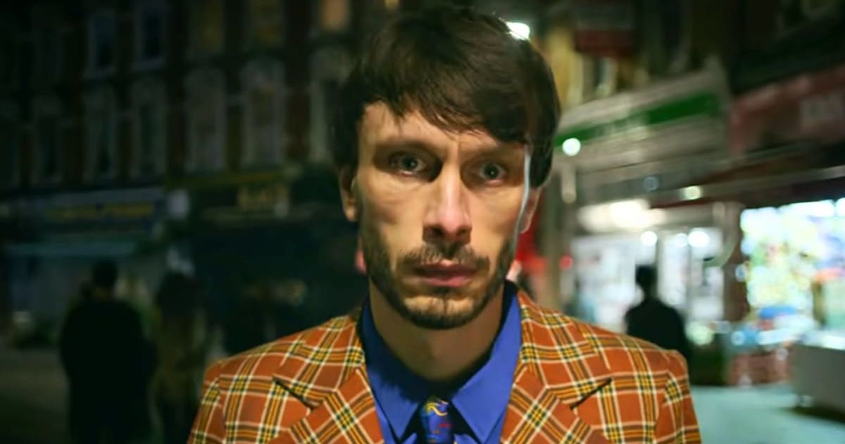 Richard Gadd portrays his real-life ordeal with a stalker in Netflix's mini-series 'Baby Reindeer' (@netflix)