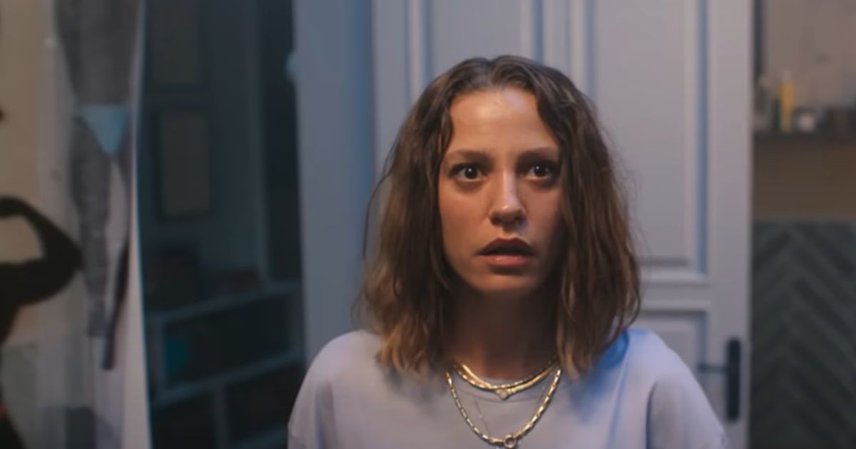Serenay Sarikaya as Leyla Taylan in a still from the series 'Thank You, Next' (YouTube/@Netflix)