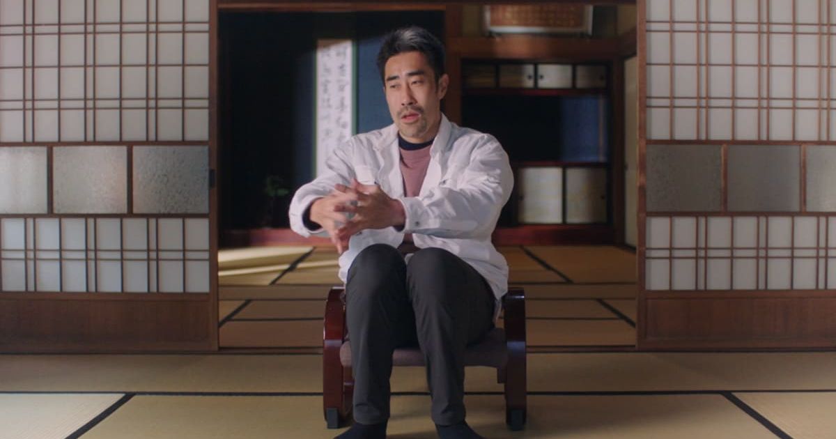 'The Contestant' interviews Tomoaki Hamatsu aka Nasubi years after he took part in a reality show (@Hulu)