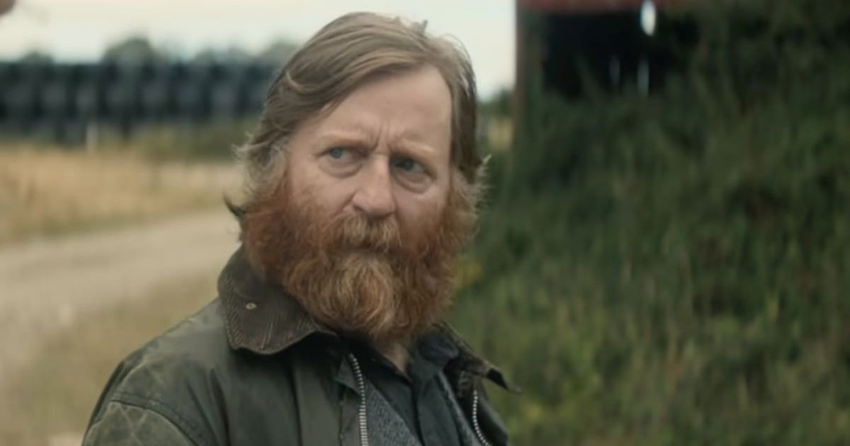 Seamus Gallagher comes under the radar of the investigating trio in Netflix's 'Bodkin' (@netflix)