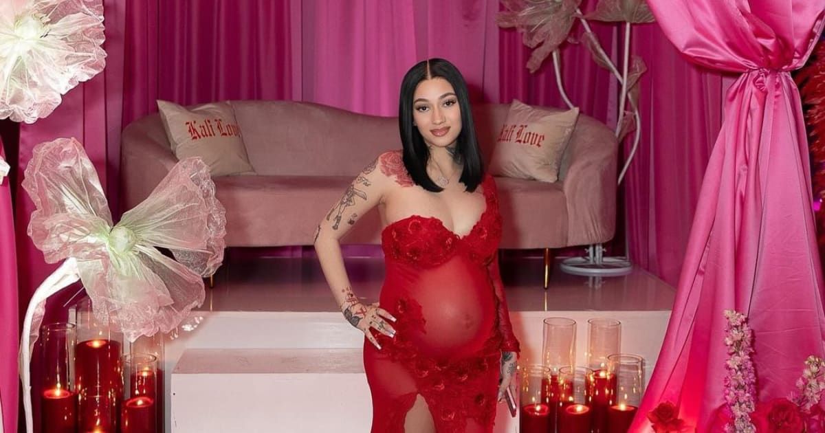 Internet calls Bhad Bhabie's daughter her 'twin' in a never-seen-before photo on the occasion of Mother's Day (Instagram/@bhadbhabie)