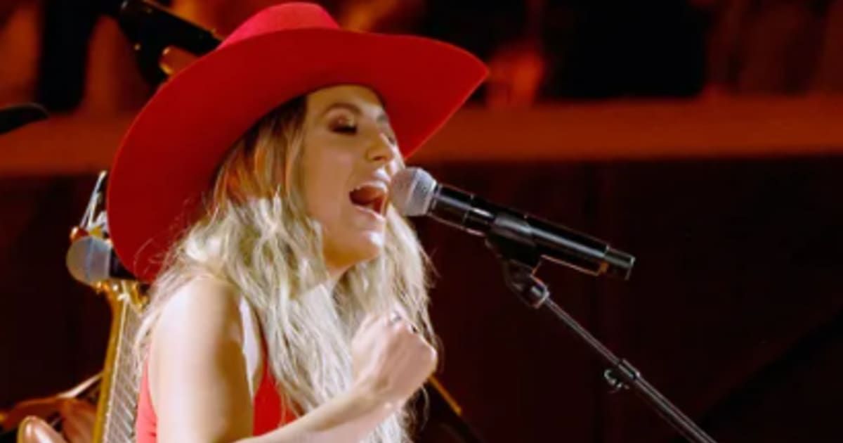 Lainey Wilson at the '59th ACM Awards 2024' (@primevideo)