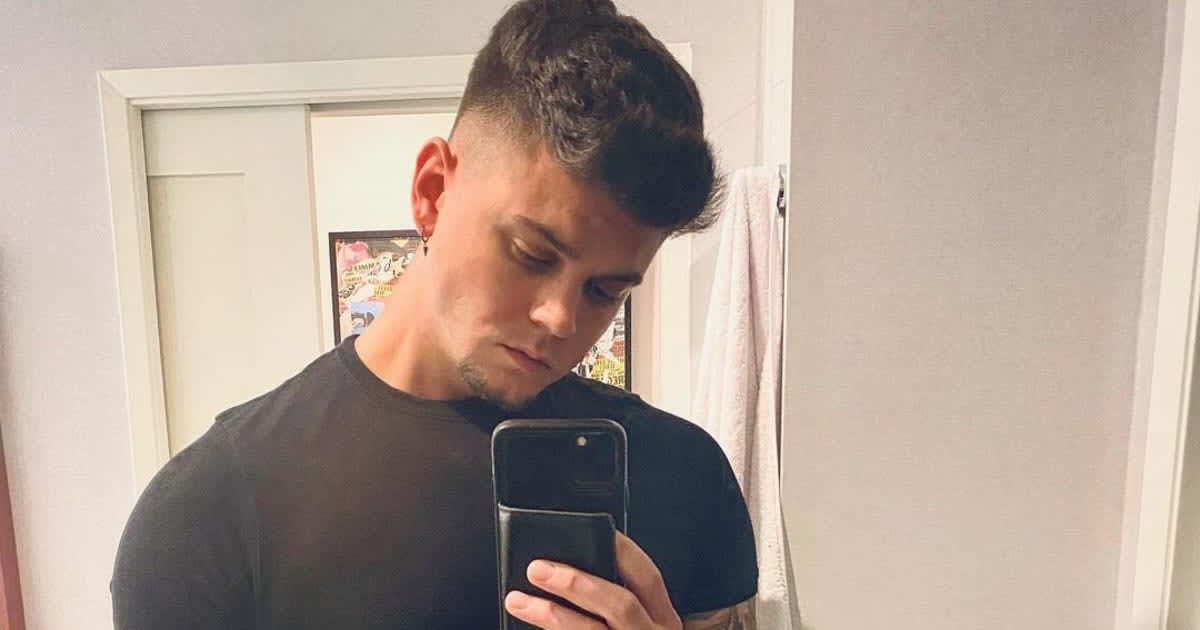 'Teen Mom' star Tyler Baltierra posted before-and-after photos on Instagram, showcasing the remarkable changes in his body over the past year (Instagram/@tylerbaltierramtv)