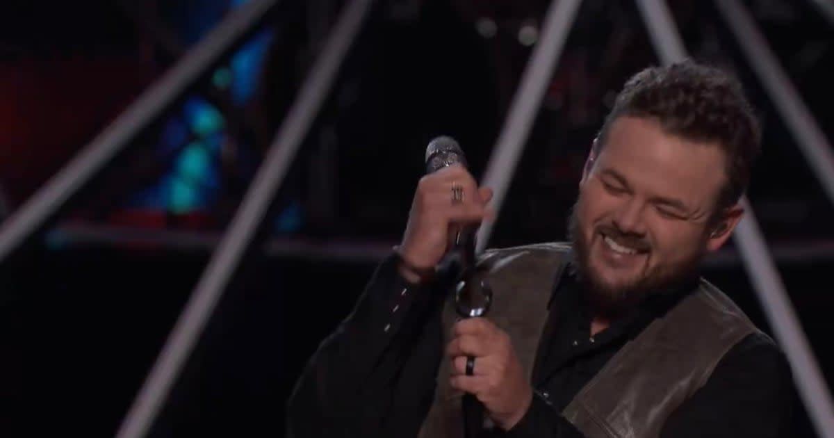 'The Voice' Season 25 contestant Josh Sanders sings Randy Houser's 'Boots On' for his second performance (X/@nbcthevoice)
