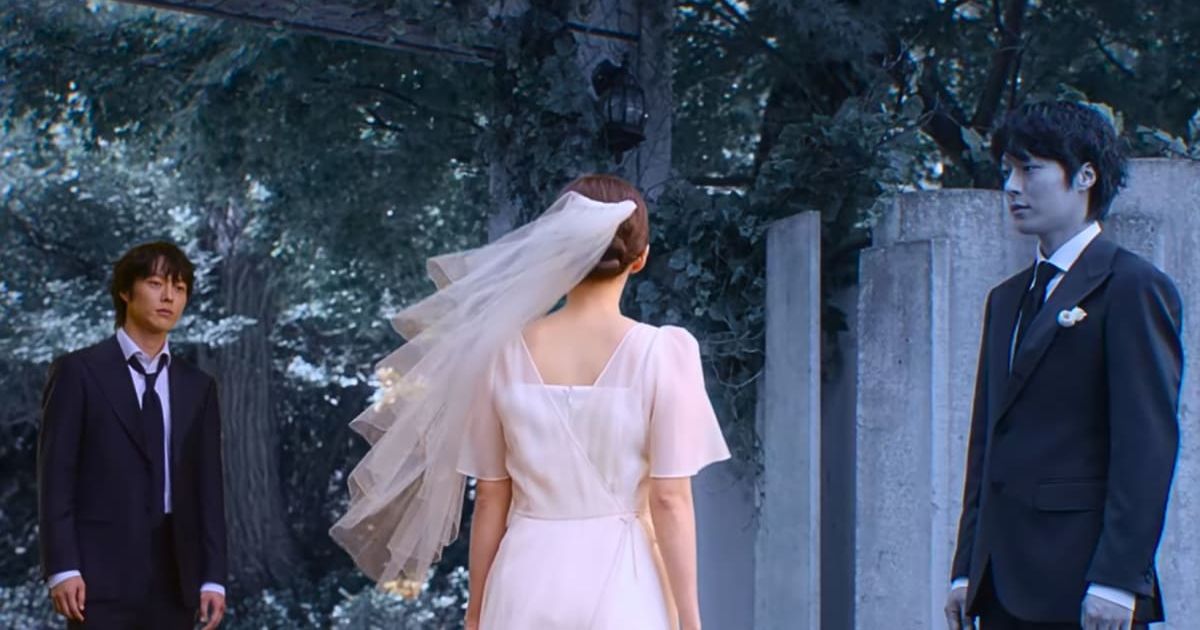 Bok Gwi-ju grapples with Do Da-hae's betrayal and a dire warning from his future self (@netflix)