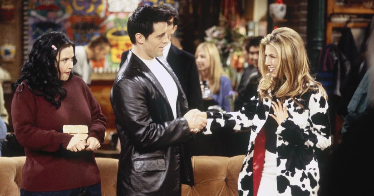 Let's talk about six problematic plotlines from the sitcom 'Friends',  starring Jennifer Aniston, Courteney Cox, and Matt LeBlanc (@nbc)