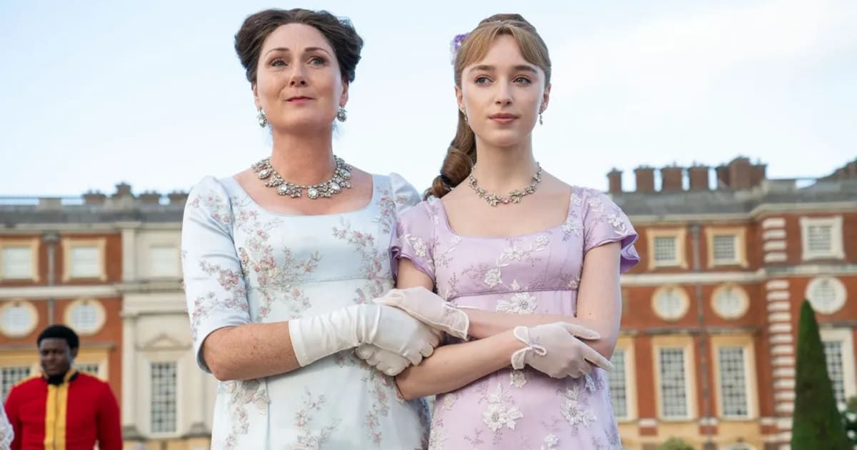 Ruth Gemmell's character of Violet Bridgerton has been gaining viewers' attention in Netflix's 'Bridgerton' (Netflix/@liamdaniel)