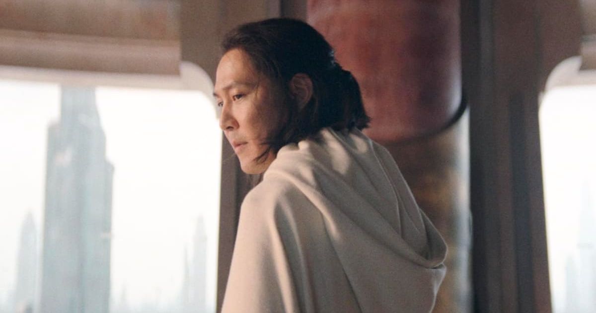 The Jedi from 'The Acolyte' wore white robes, which is a departure from the traditional brown robes (@disney+)