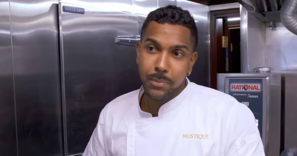 'Below Deck Mediterranean' Season 9 chef Johnathan Shillingford declines late-night snack requests to guests (@bravo)
