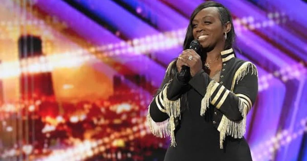 Dee Dee Simon got a standing ovation from judges of 'AGT' Season 19 (YouTube/@agt)