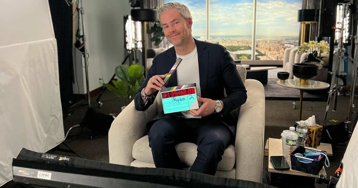 'Owning Manhattan' star Ryan Serhant used to be a hand model (Facebook/RyanSerhantOfficial)
