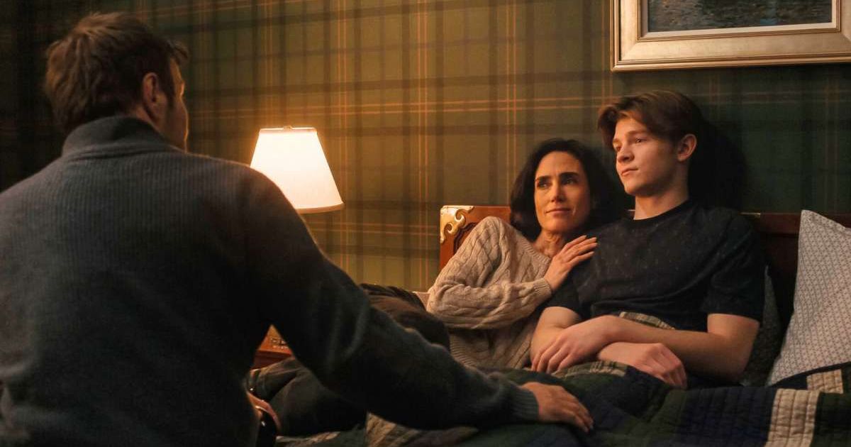 Fans ponder over the possible plotlines for 'Dark Matter' Season 2 after Season 1 ended on a cliffhanger (@appletv+)