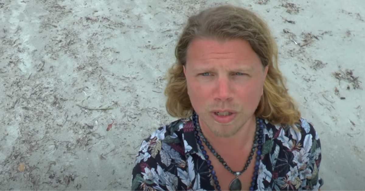 Jonathan Jacob Meijer, protagonist of 'The Man with 1000 Kids,' is currently traveling the world (YouTube/@jonathanjacobmeijer)