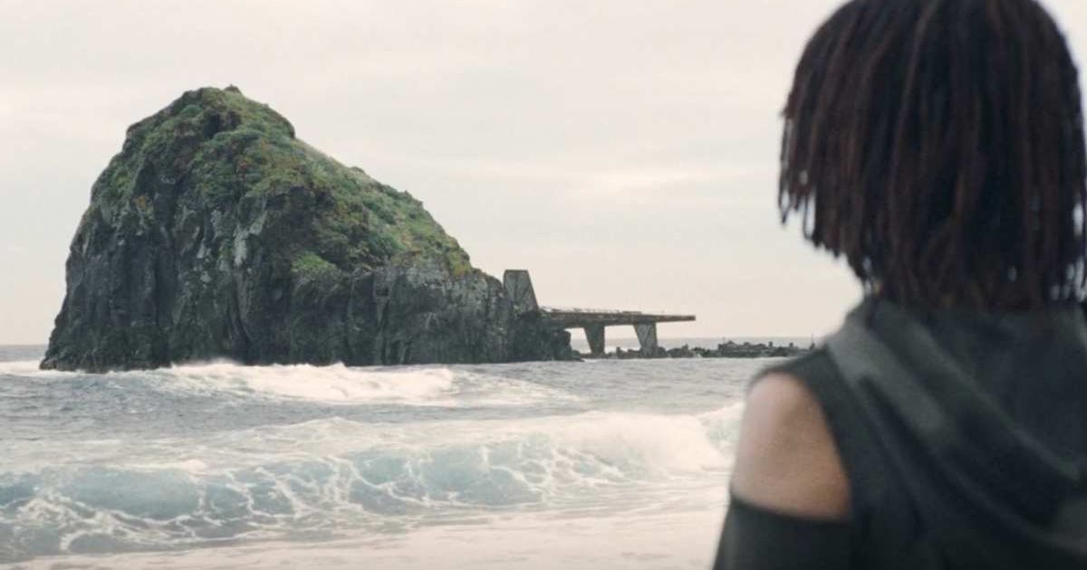 Osha and Qimir land in an unknown planet in 'The Acolyte' (@lucasfilm)