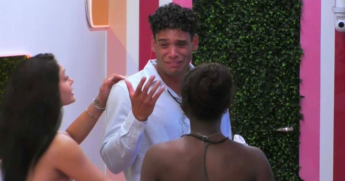 ‘Love Island USA' star Kenny Rodriguez left in tears after clash with Jana Craig (@peacock)