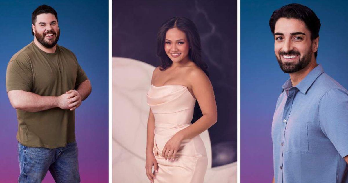 'The Bachelorette' Season 21 star Jenn Tran favors Sam Nejad over Brett Harris during the first rose ceremony (@abc)