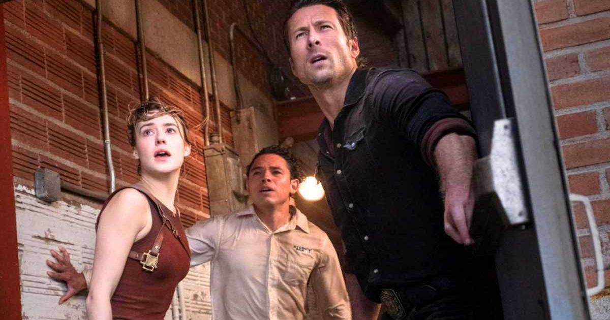 Daisy Edgar-Jones and Glen Powell's film is a high-stakes thriller with stunning storm chases (Universalpictures/@melindasuegordon)