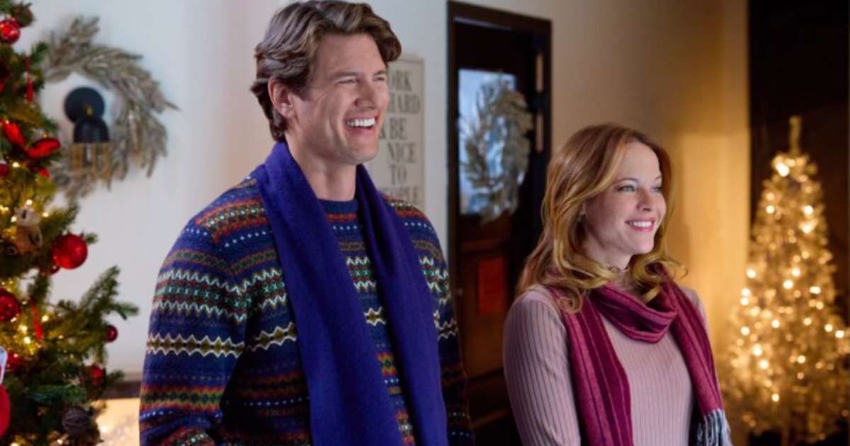 Katie Leclerc and Ryan McPartlin pair in romantic roles for Hallmark's 'A Very Vermont Christmas' (@hallmarkchannel)