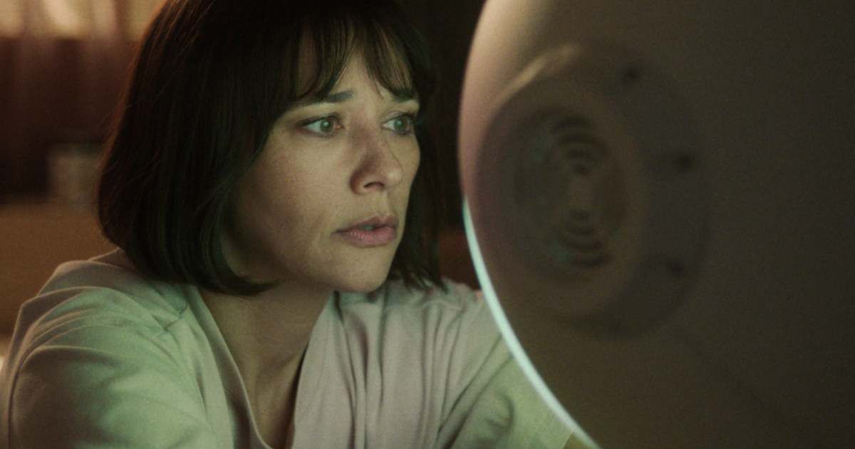 In Apple TV+'s 'Sunny', Suzie Sakamoto has a stalker she doesn't know about (@appletv+)