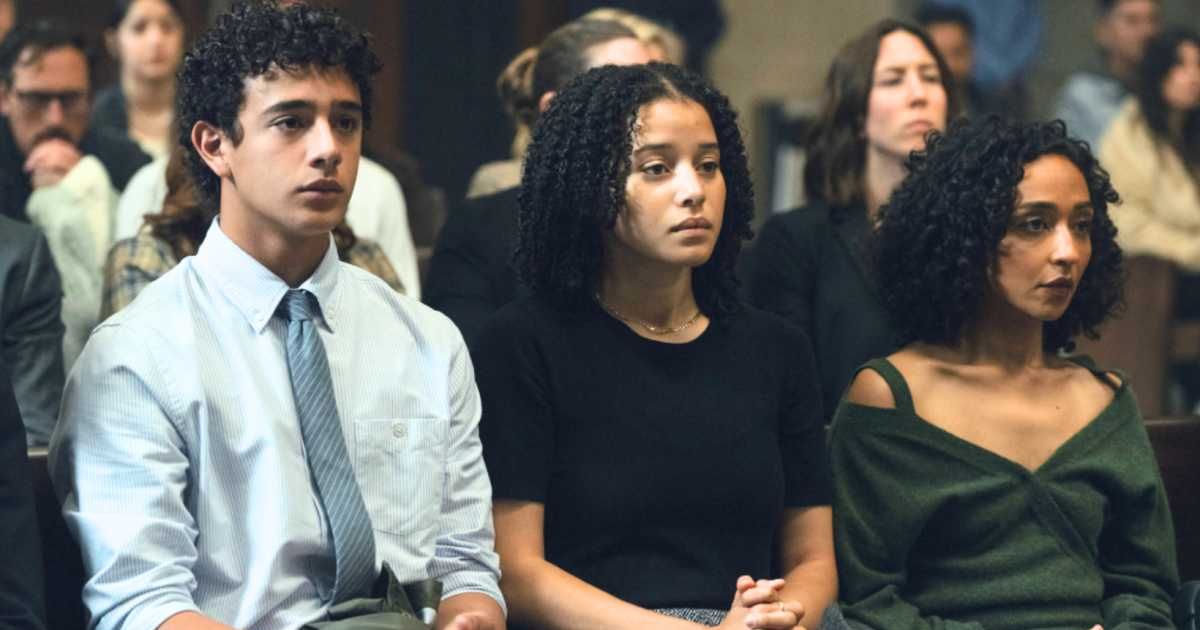 David E Kelly's 'Presumed Innocent' follows the journey of a family man fighting to prove his innocence in a horrific murder case (@appletv+)