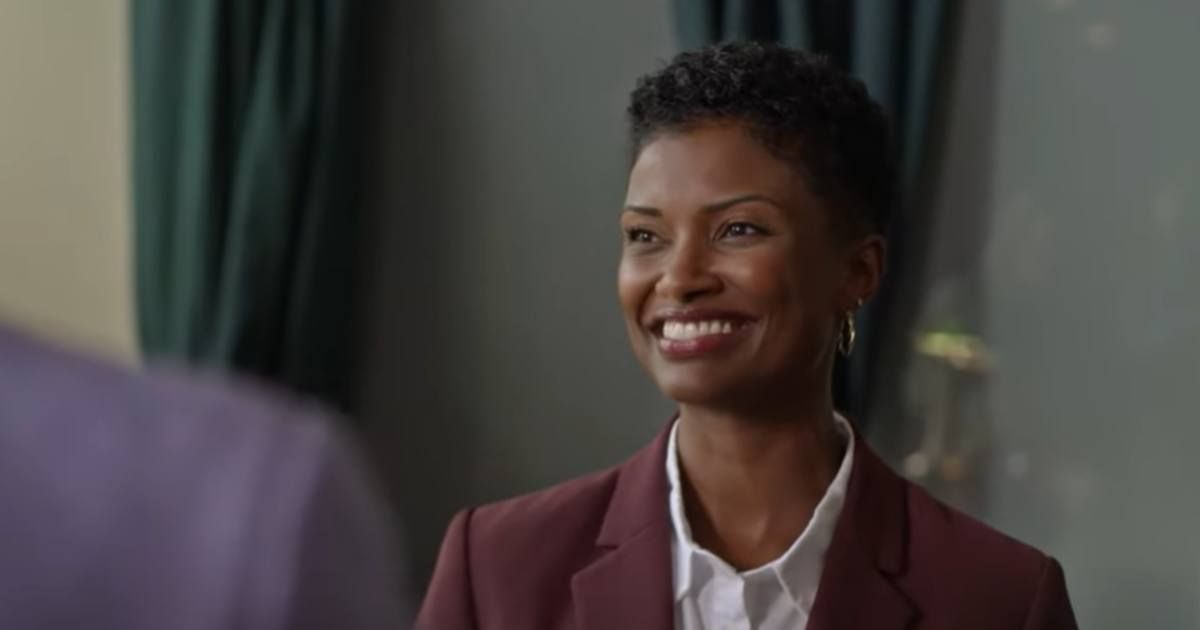 Zakiya's quest for truth takes a dark turn with the suspicious death of her coworker, Harry, in 'Deadly Estate' (@lifetime)