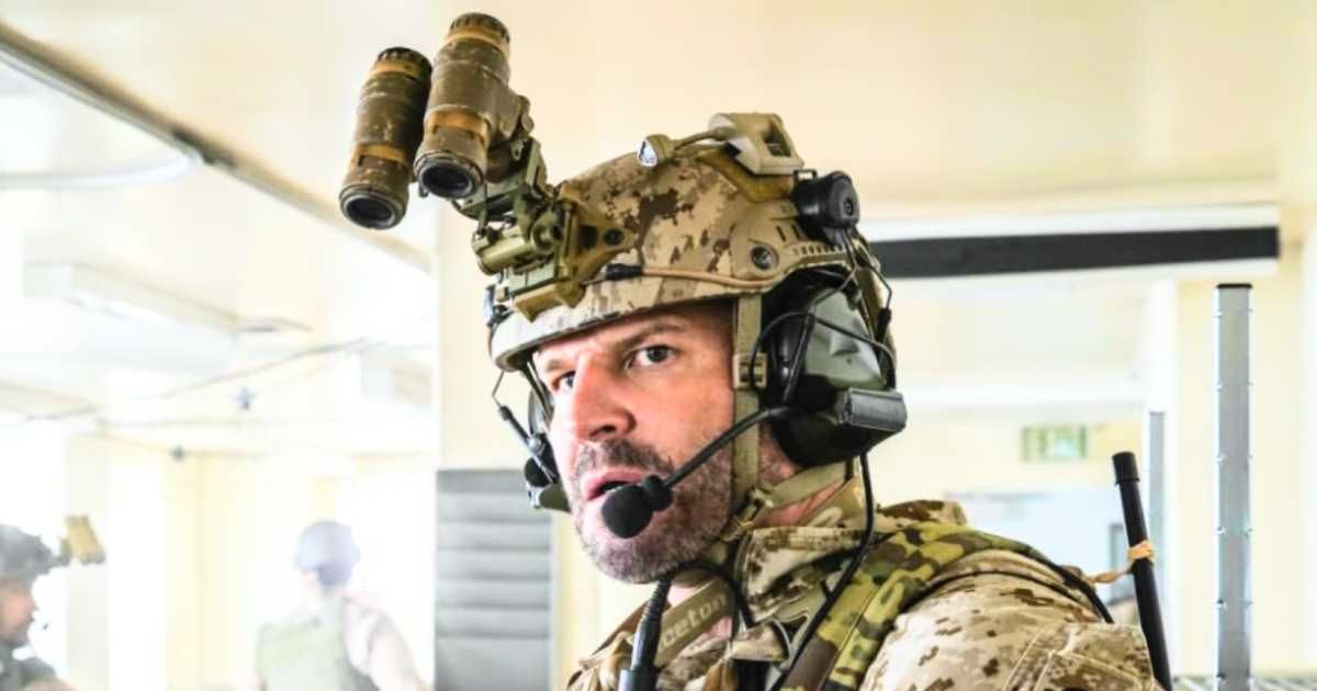 Jason Hayes's decision takes Bravo Team by storm in 'SEAL Team' (@paramount+)