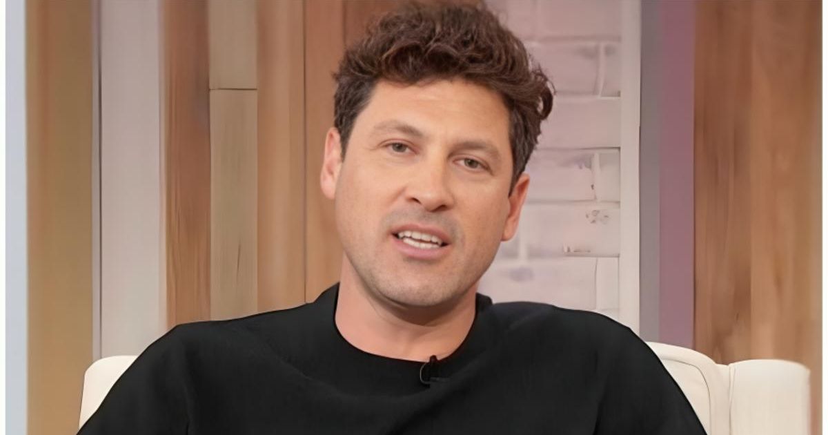Maksim Chmerkovskiy called out 'DWTS' judge Carrie Ann Inaba, claiming her feedback lacks 'constructive criticism' (@sherrishowtv)