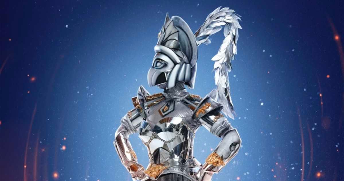 ‘The Masked Singer’ fans are speculating that the Royal Knight is Italian pop singer Jessie James Decker (@fox)