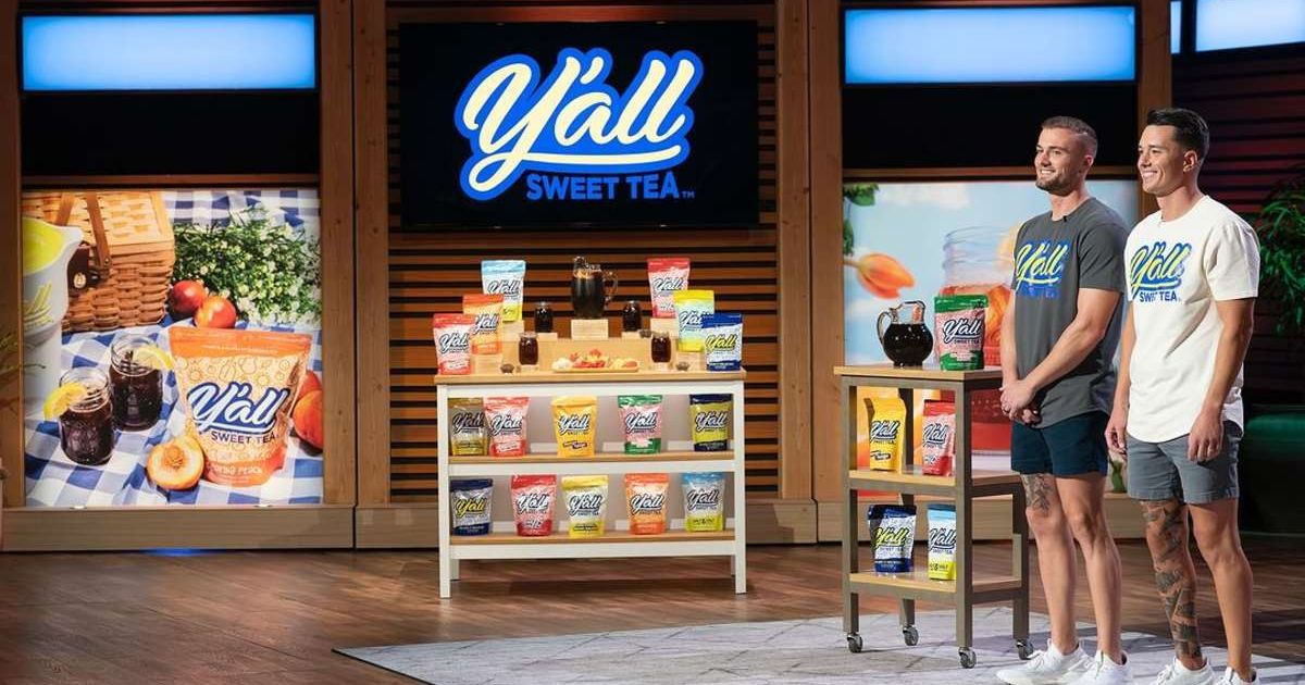 Darien Craig and Brandon Echols, the founders of Y'all Sweet Tea on 'Shark Tank' Season 16 Episode 5 (ABC/@christopherwillard)