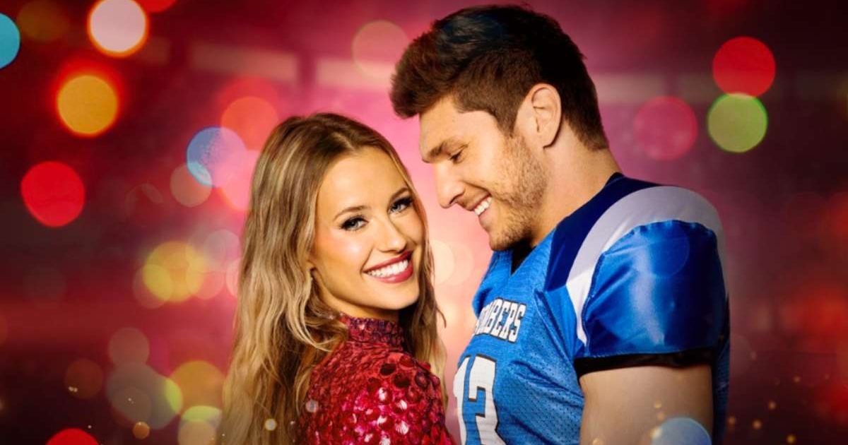 Jessica Lord and Laith Wallschleger's chemistry shines in 'Christmas in the Spotlight' (YouTube/@entertainmenttonight)