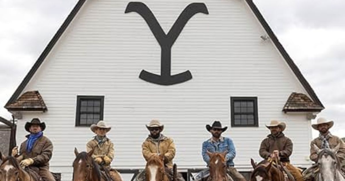 Ian Bohen, Jen Landon, Jake Ream, and others in a still from the 'Yellowstone' series. (Cover Image Source: Paramount Network)