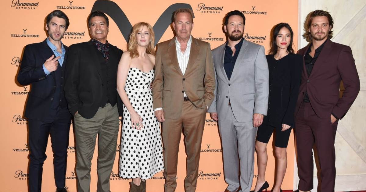 (L-R) Wes Bentley, Gil Birmingham, Kelly Reilly, Kevin Costner, Cole Hauser, Kelsey Asbille and Luke Grimes at 'Yellowstone' Season 2 event on May 30, 2019, in LA, California (Cover Image Source: Getty Images| Photo by Axelle Bauer-Griffin)