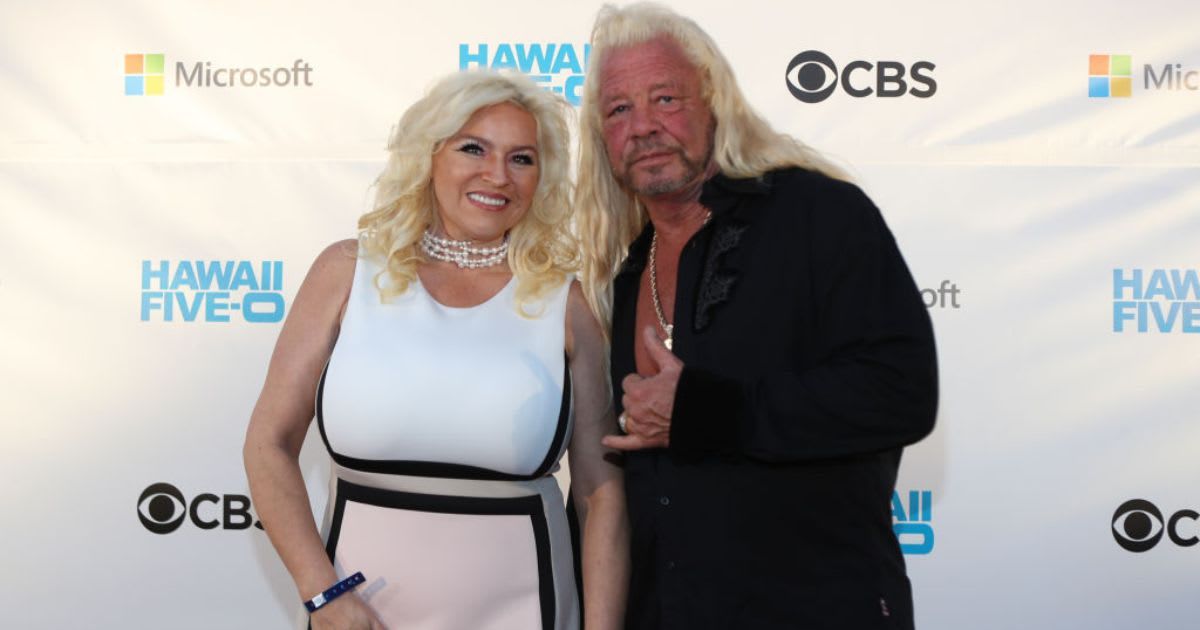 Beth Chapman and Duane Chapman attend the Sunset on the Beach event celebrating 'Hawaii Five-0' Season 8 (Cover Image Source: Getty Images | Photo by Darryl Oumi)