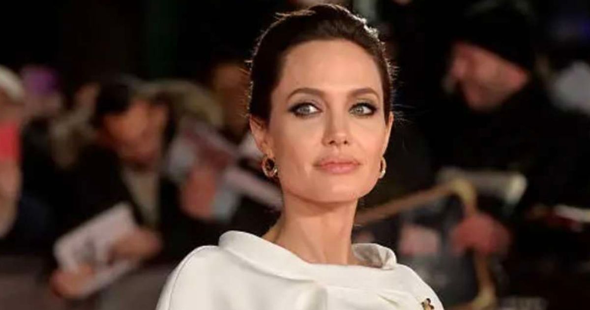 Angelina Jolie attends the UK Premiere of 'Unbroken' at Odeon Leicester Square on November 25, 2014 in London, England. (Cover Image Source: Photo by Anthony Harvey/ Getty Images)