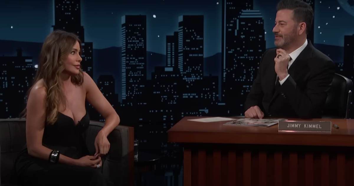 A screenshot of Sofia Vergara and Jimmy Kimmel from an episode of 'Jimmy Kimmel Live' (Cover Image Source: YouTube | Jimmy Kimmel Live)