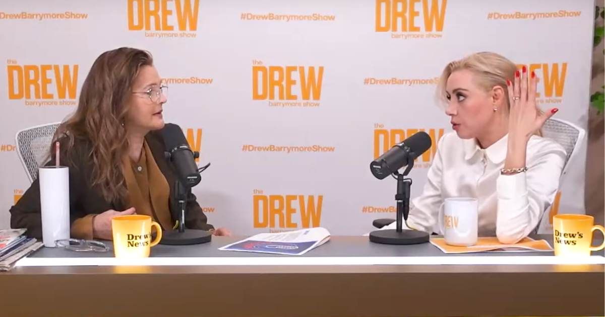 Screenshot of Drew Barrymore and Aubrey Plaza from 'Drew Barrymore's Podcast' (Cover Image Source: YouTube | The Drew Barrymore Show)
