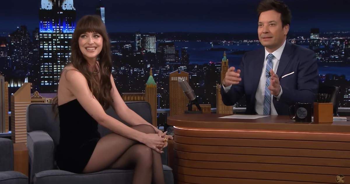 Screenshot of Dakota Johnson and Jimmy Fallon from 'The Tonight Show Starring Jimmy Fallon' (Cover Image Source: YouTube | The Tonight Show Starring Jimmy Fallon)