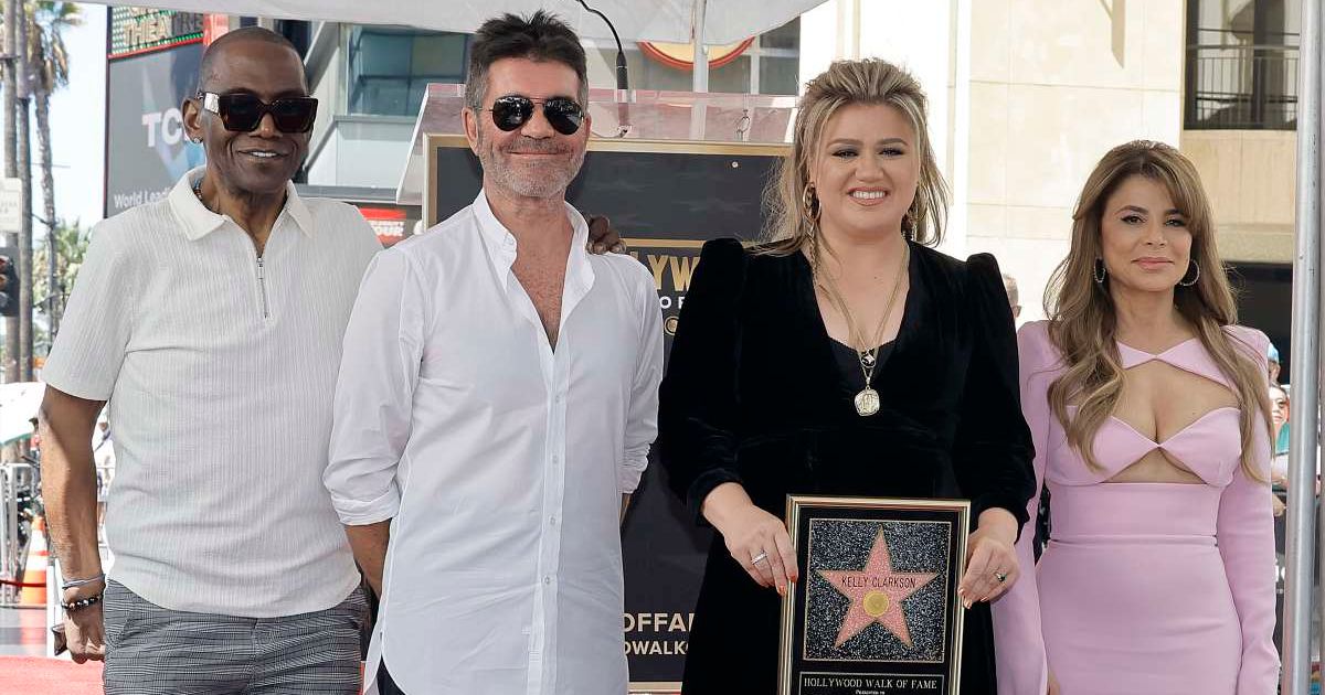 (L-R) Randy Jackson, Simon Cowell, Kelly Clarkson, and Paula Abdul attend The Hollywood Walk Of Fame Star Ceremony in 2022 in Los Angeles, California (Cover Image Source: Getty Images | Photo by Kevin Winters)