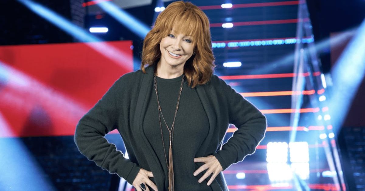 Photo of Reba McEntire clicked by Tyler Golden on the sets of 'The Voice' (Cover Image Source: Instagram | @thevoicenbc)