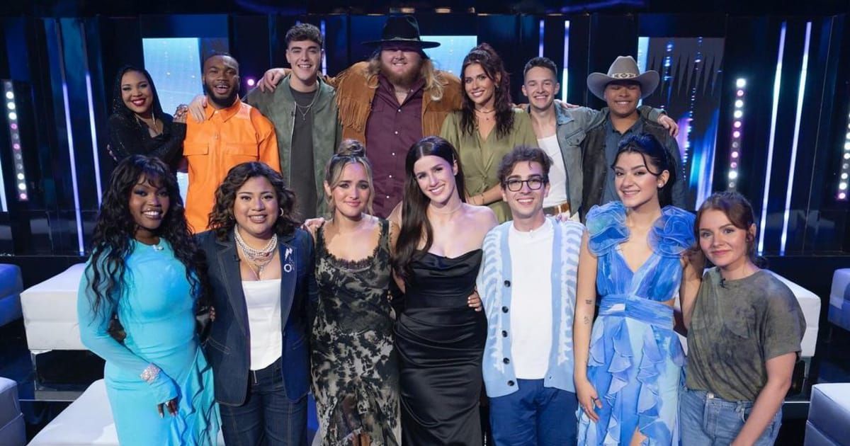 A photo of 'American Idol' contestants on the sets of 'American Idol' (Cover Image Source: Instagram | @americanidol)