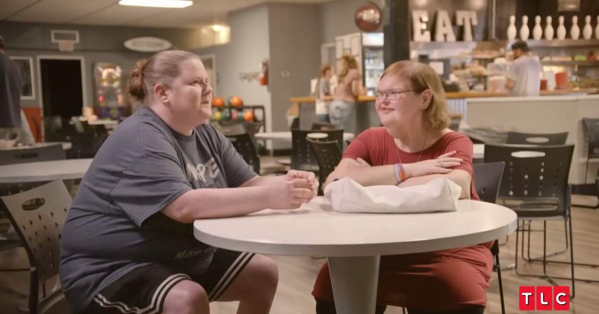 Screenshot of Tammy Slaton and Andrea Dalton from an episode of '1000-lb Sisters'. (Cover Image Source: YouTube | TLC)